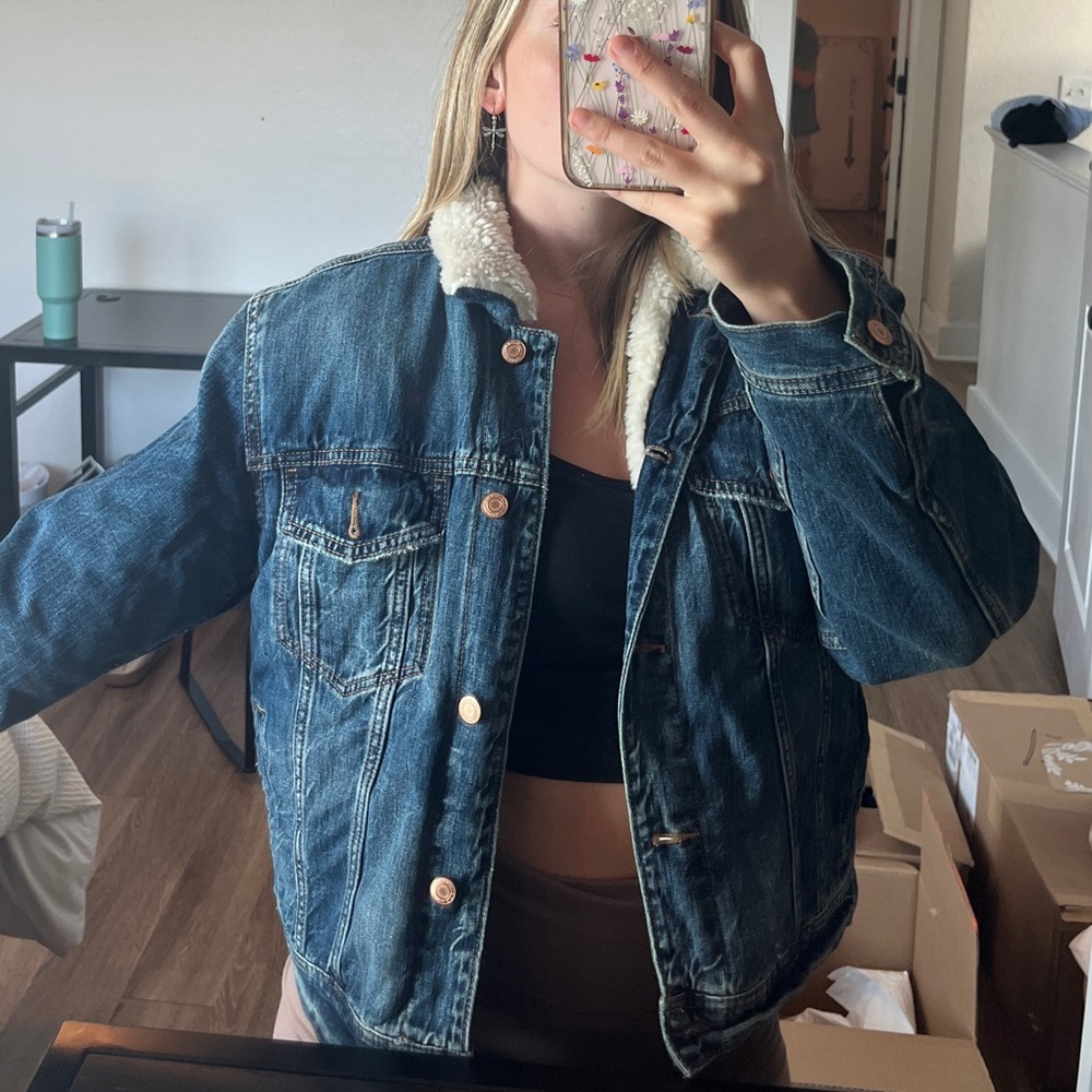 Super Cute American Eagle Denim Puffer